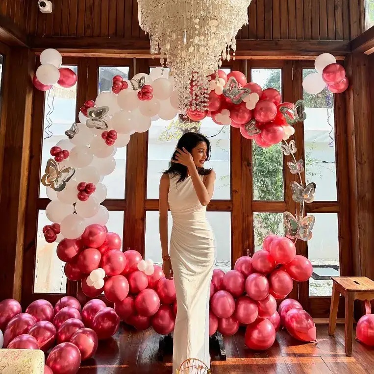 Birthday balloon room decoration at home — Mohali