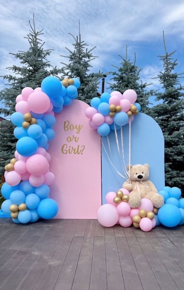 Baby shower and godbharai decoration with pastel balloons — Zirakpur